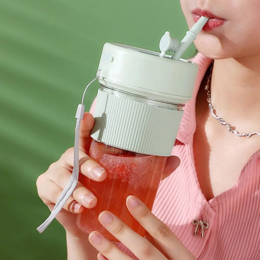 Wireless Electric Fruit Juicer Cup 350 ML Handheld Juice Mixer Cup with Straw USB Rechargeable Juice Blender Cup Office